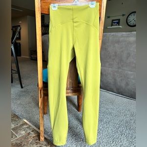 Lululemon leggings size 4
